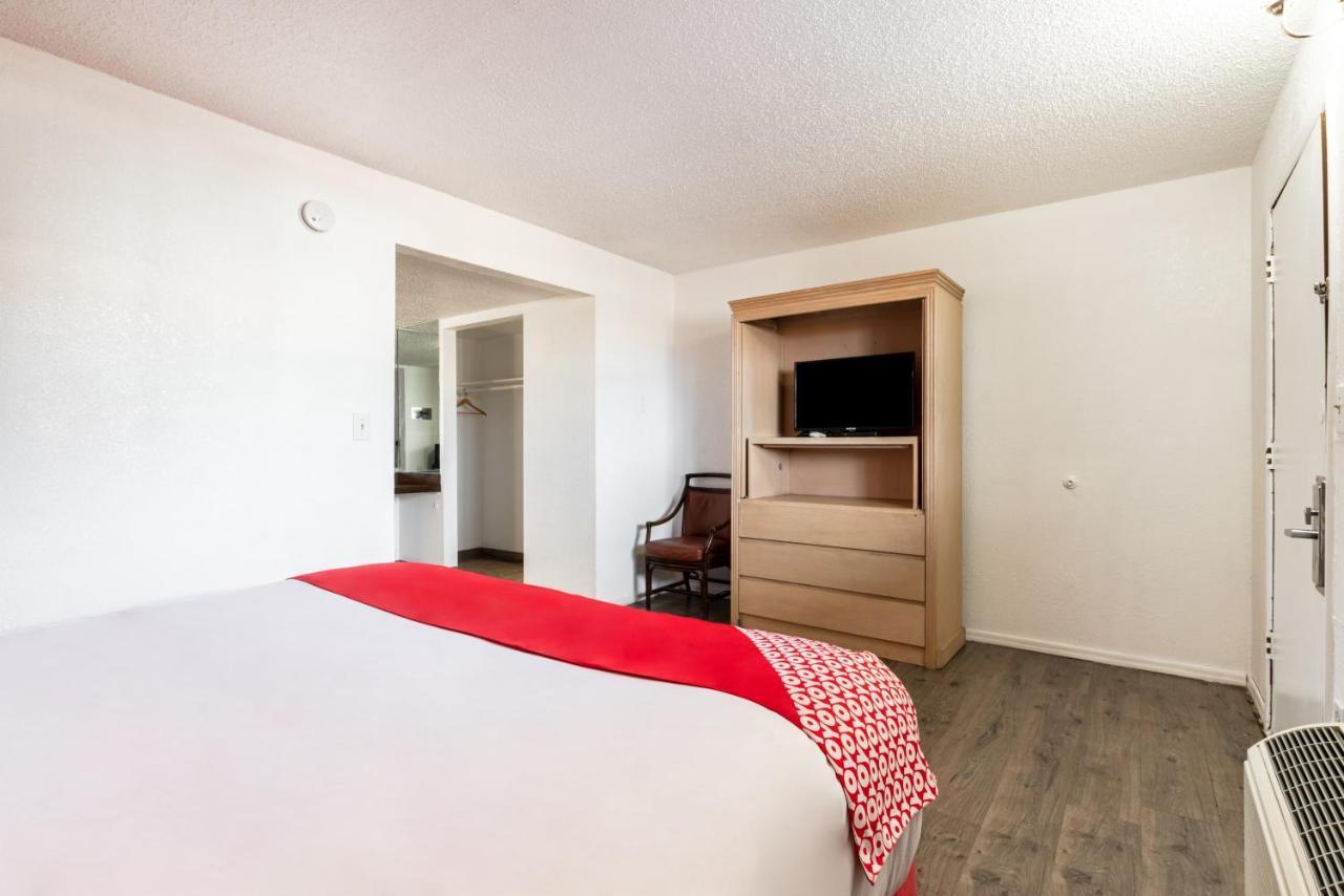 Oyo Hotel Globe / Miami Az - Highway 60 Екстер'єр фото