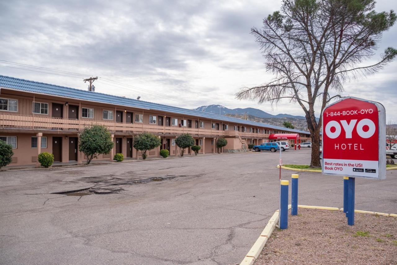 Oyo Hotel Globe / Miami Az - Highway 60 Екстер'єр фото