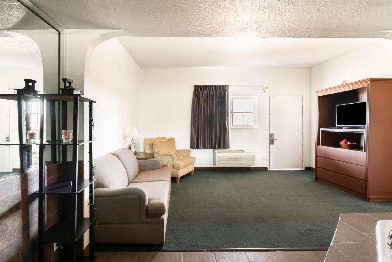 Oyo Hotel Globe / Miami Az - Highway 60 Екстер'єр фото