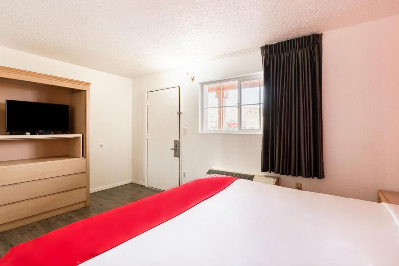 Oyo Hotel Globe / Miami Az - Highway 60 Екстер'єр фото