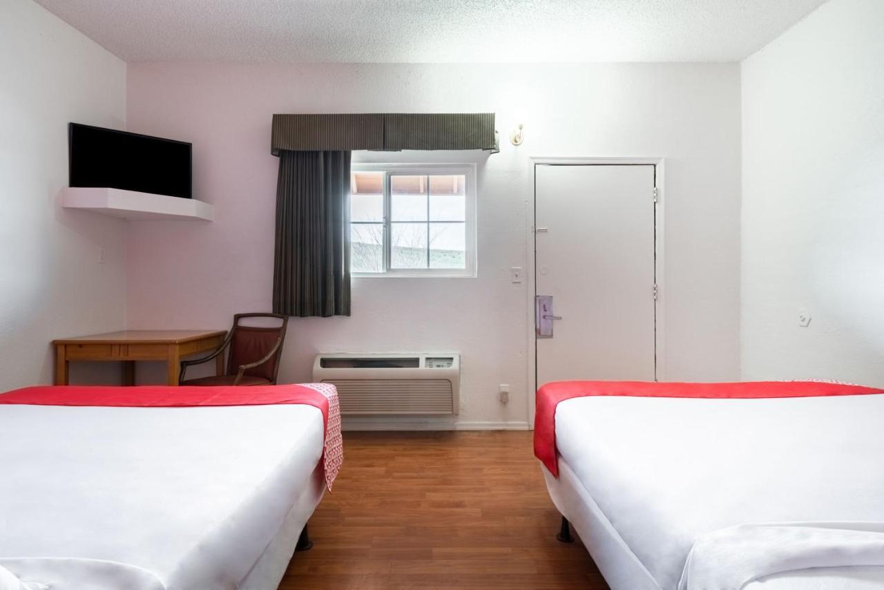 Oyo Hotel Globe / Miami Az - Highway 60 Екстер'єр фото