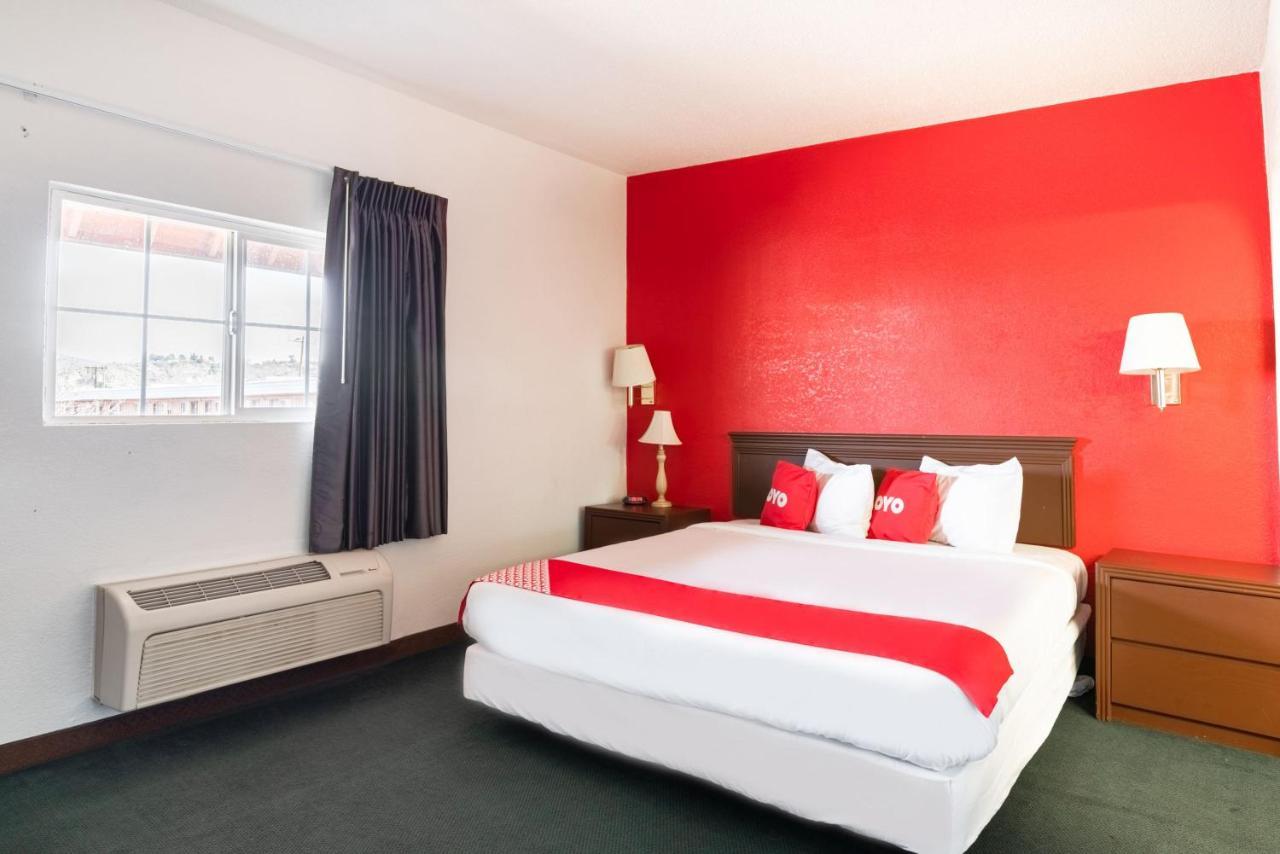 Oyo Hotel Globe / Miami Az - Highway 60 Екстер'єр фото